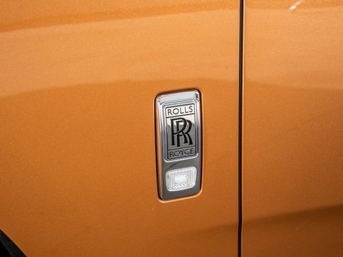 Used 2023 Rolls-Royce Cullinan w/ Cullinan Package image 23