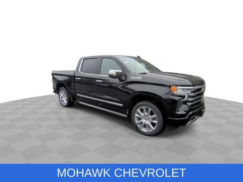 Used 2025 Chevrolet Silverado 1500 High Country w/ High Country Premium Package image 2