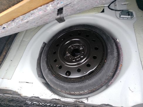 Used 2006 Buick LaCrosse CXL w/ Driver Confidence Package image 15