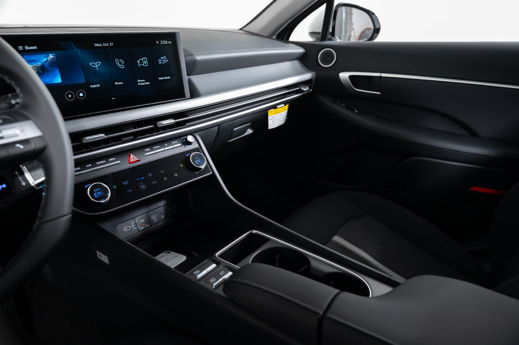 New 2026 Hyundai Sonata SEL FWD image 25