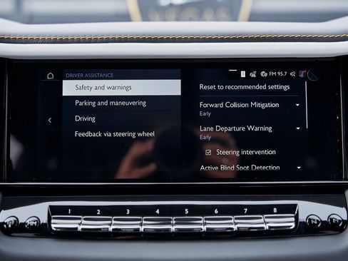 Used 2026 Rolls-Royce Cullinan Base image 79