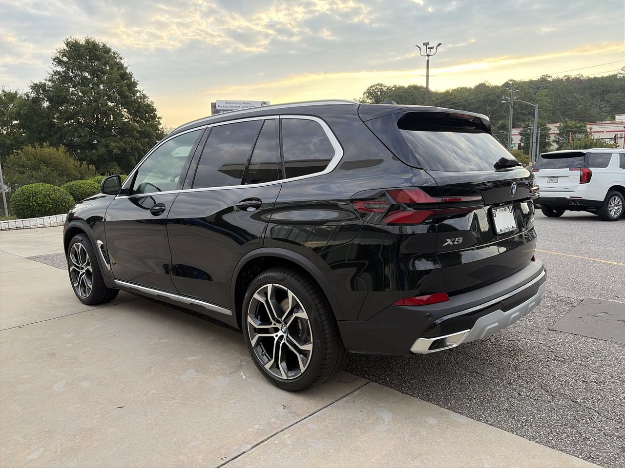 Used 2026 BMW X5 xDrive40i AWD/4WD image 6