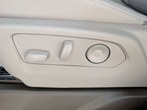 New 2026 Chevrolet Silverado 1500 LT image 27