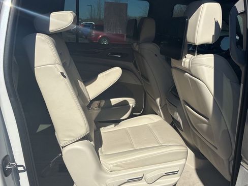 Used 2024 Cadillac Escalade ESV Sport Platinum w/ LPO, ONYX Package image 19