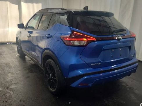 Used 2024 Nissan Kicks SR w/ SR Premium Package FWD image 3