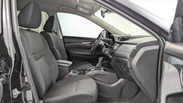 Used 2020 Nissan Rogue SV w/ Premium Package AWD/4WD image 22