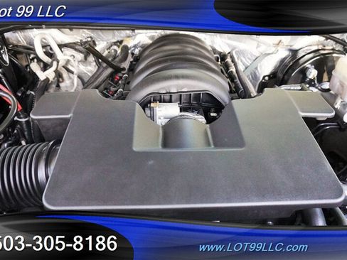 Used 2018 Chevrolet Suburban LT AWD/4WD image 20