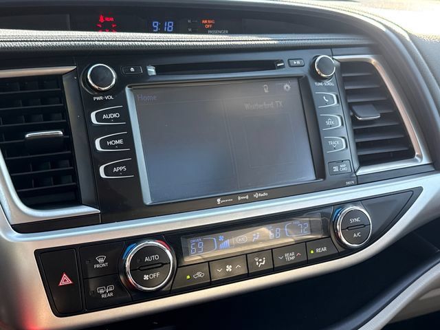 Used 2018 Toyota Highlander XLE AWD/4WD image 25