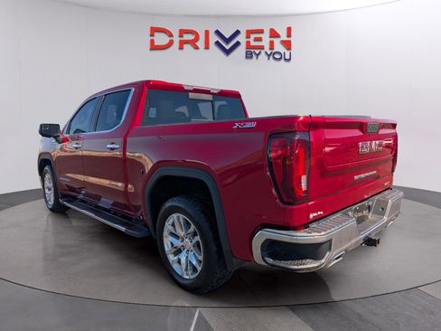Used 2021 GMC Sierra 1500 SLT w/ SLT Premium Package image 3