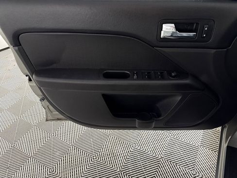 Used 2009 Mercury Milan Premier image 9