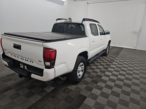 Used 2023 Toyota Tacoma SR AWD/4WD image 4