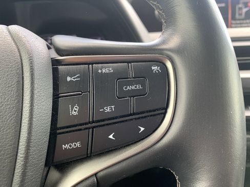 Used 2020 Lexus UX 200 w/ Premium Package image 20