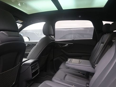 Certified 2025 Audi Q7 2.0T Premium Plus w/ Premium Plus Package image 19