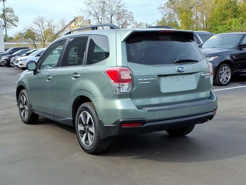Used 2017 Subaru Forester 2.5i Premium w/ All-Weather Package image 3