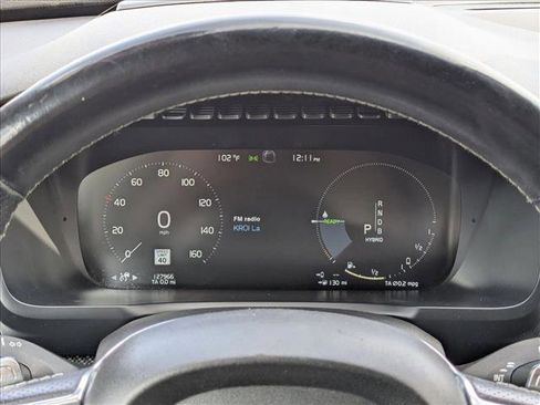 Used 2016 Volvo XC90 T8 R-Design w/ Vision Package image 10