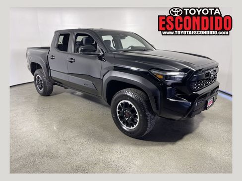 Certified 2025 Toyota Tacoma TRD Off-Road image 1