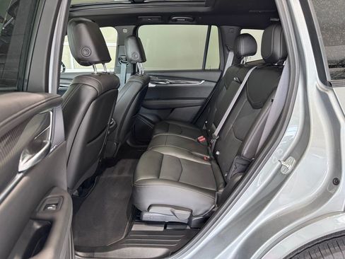 Certified 2024 Cadillac XT6 Sport AWD/4WD image 9