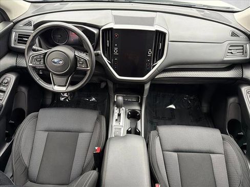 Used 2023 Subaru Ascent Premium image 24