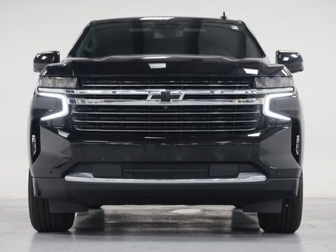 Used 2023 Chevrolet Tahoe LT w/ Luxury Package AWD/4WD image 2