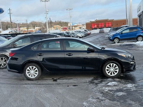 Used 2019 Kia Forte FE image 2