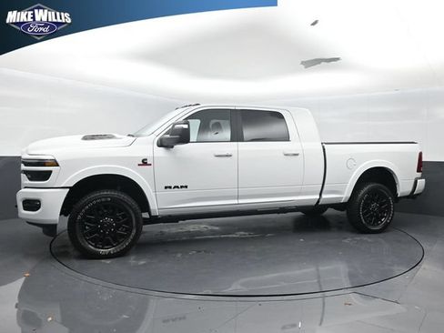 Used 2025 RAM 2500 Limited AWD/4WD image 4
