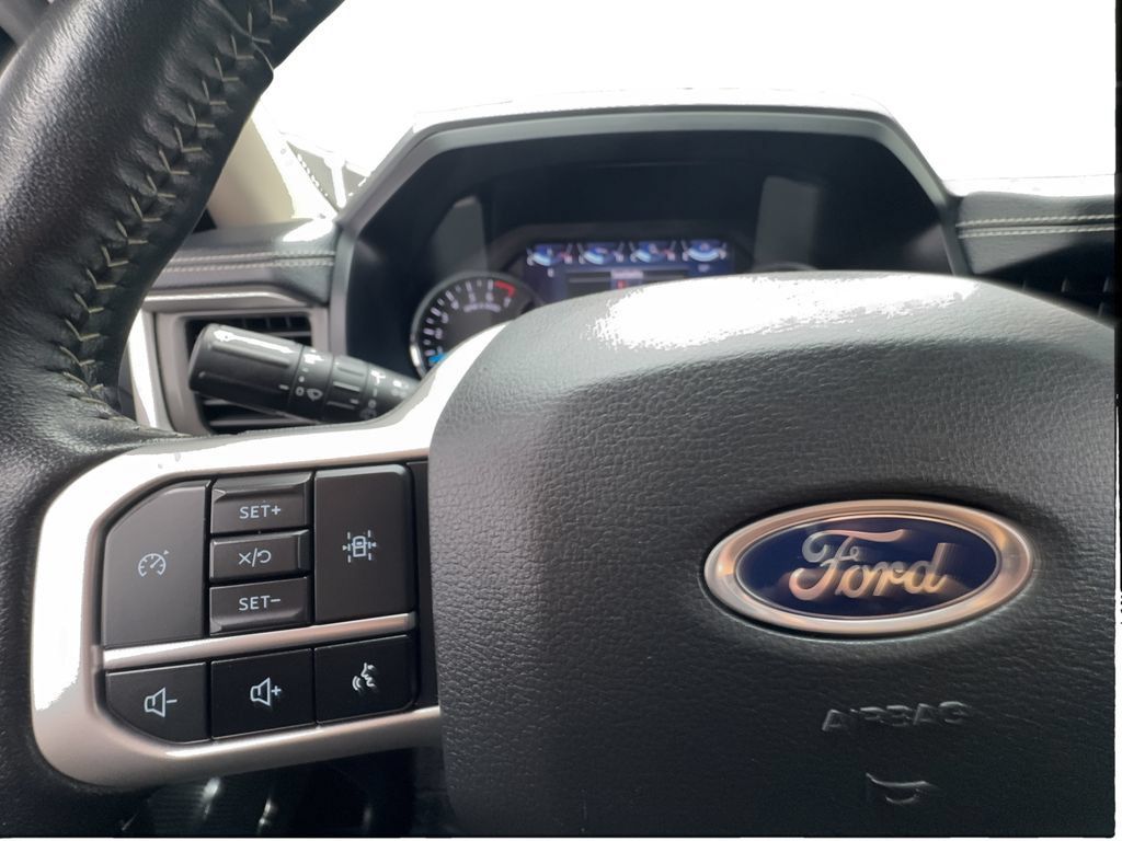 Used 2024 Ford Expedition XLT RWD image 45