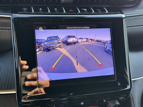 Certified 2025 Jeep Grand Cherokee L Altitude RWD image 23
