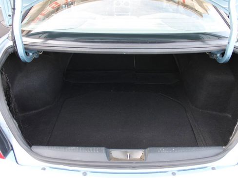 Used 2004 Chrysler Sebring Limited w/ Leather Interior Group FWD image 25