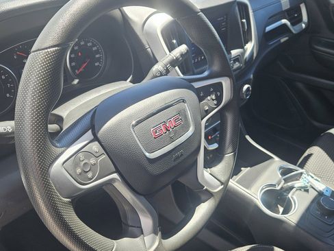 Used 2024 GMC Terrain SLE FWD image 18