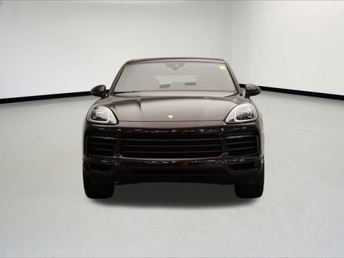 Used 2023 Porsche Cayenne Platinum Edition image 11
