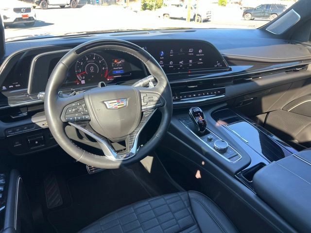 Used 2024 Cadillac Escalade ESV V w/ Heavy-Duty Trailer Package AWD/4WD image 14