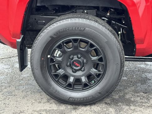 Used 2024 Toyota Tacoma Limited image 39