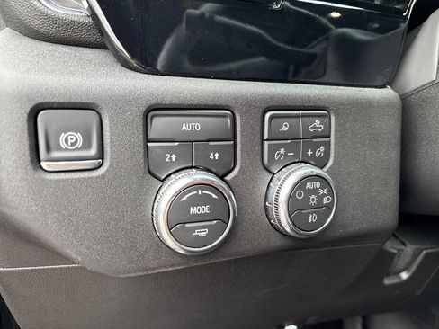 Certified 2026 GMC Sierra 1500 SLT AWD/4WD image 20