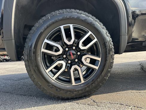 Used 2023 GMC Sierra 1500 AT4 w/ AT4 Premium Package image 17
