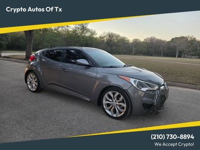 Used 2013 Hyundai Veloster w/ Style Pkg
