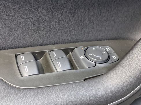 New 2026 Chevrolet Blazer LT FWD image 9