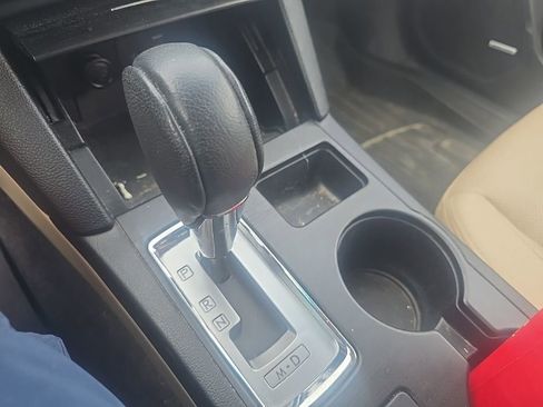 Used 2015 Subaru Outback 2.5i Limited image 16