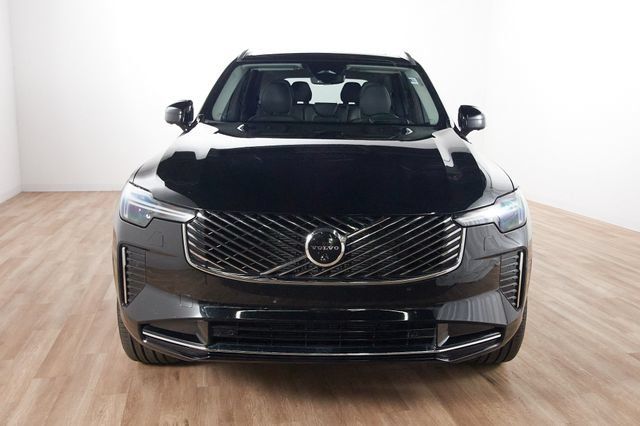 Used 2026 Volvo XC90 B6 Ultra AWD/4WD image 2