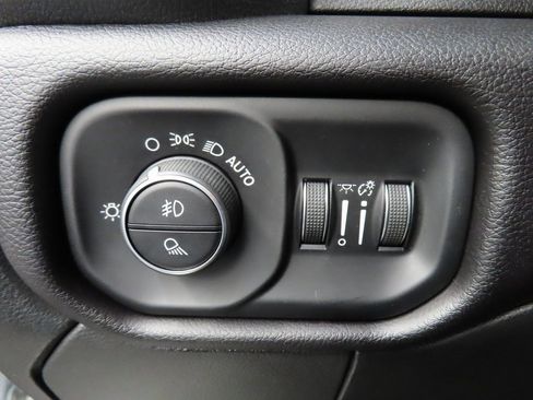 Used 2022 RAM 2500 Laramie w/ Night Edition image 48