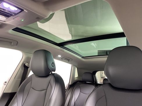 New 2026 Volkswagen Tiguan SE image 19