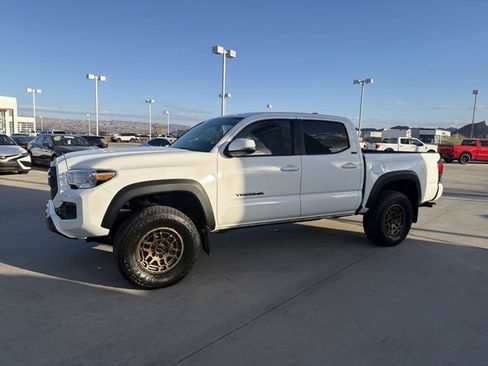 Certified 2023 Toyota Tacoma 4x4 Double Cab w/ Trail Edition image 8