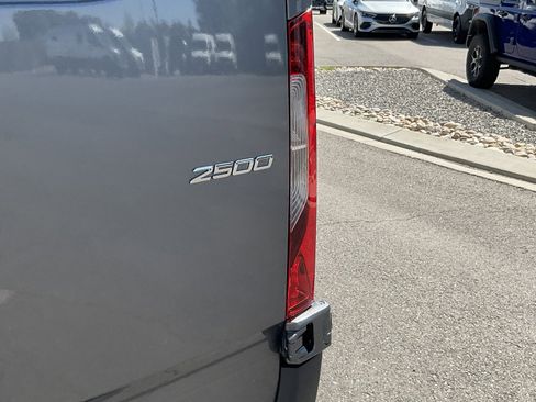 Used 2025 Mercedes-Benz Sprinter 2500 image 13