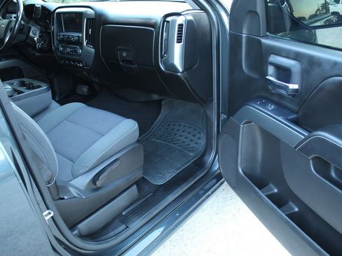 Used 2018 Chevrolet Silverado 1500 LT w/ All Star Edition image 20