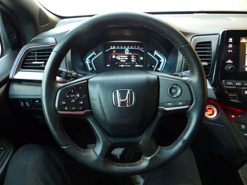 Used 2024 Honda Odyssey Sport image 23