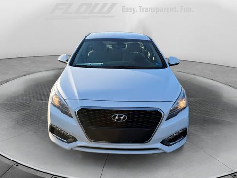 Used 2016 Hyundai Sonata SE image 3