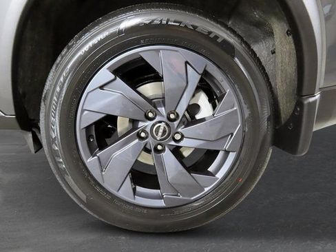 New 2026 Nissan Rogue SV FWD image 10
