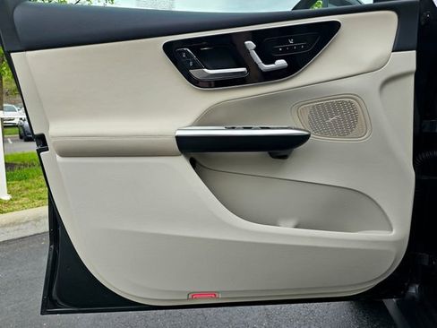 Certified 2026 Mercedes-Benz GLC 300 4MATIC image 21