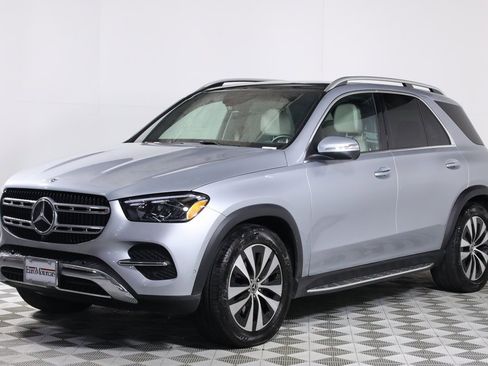 Used 2025 Mercedes-Benz GLE 350 4MATIC image 3
