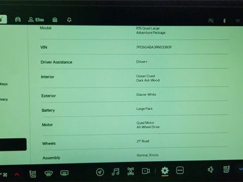 Used 2024 Rivian R1S Adventure image 44