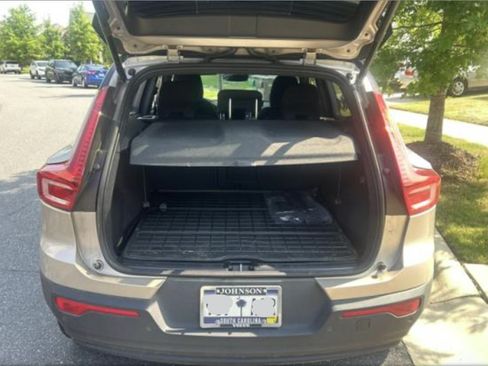 Used 2023 Volvo XC40 Recharge Ultimate w/ Protection Package Premier AWD/4WD image 6